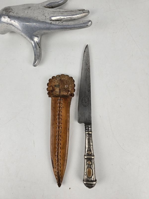 Cuchillo Criollo con Mango de Platería y Hoja "Acero Solingen Guazubira"