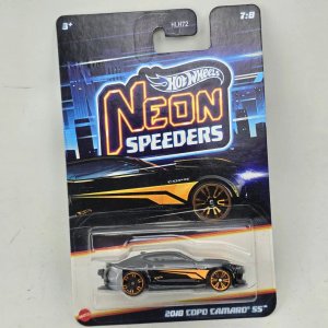Hot Wheels Neon Speeders 2018 COPO Camaro SS - imagen 1
