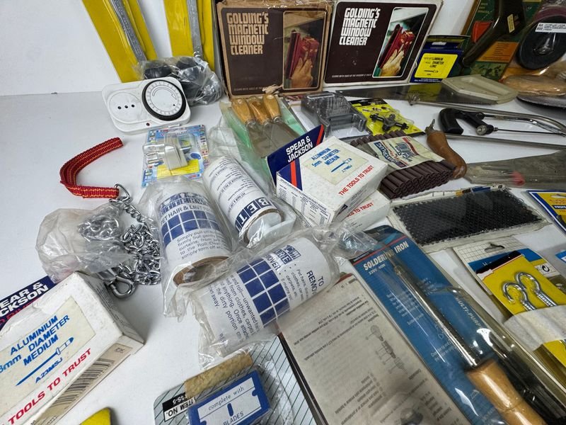Lote de herramientas y materiales nuevos - imagen 3