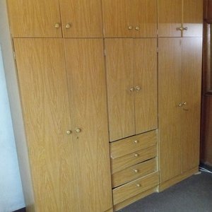 Ropero de MDF con 12 Puertas y 5 Cajones - imagen 2