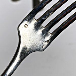 Doce Tenedores de Postre Christofle en Metal - imagen 4