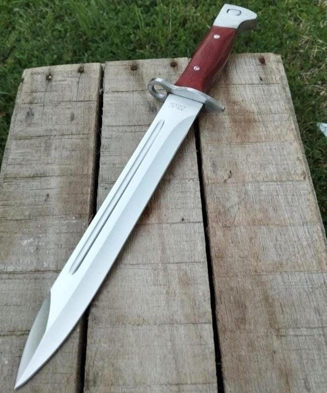 Lote anterior: Bayoneta AK47 - Arma de Fuerza