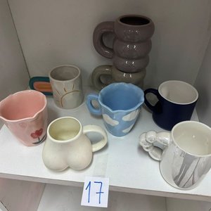 Set de 8 Tazas de Cerámica con Diseños Únicos - imagen 4