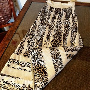 Vestido Animal Print Blanco Talle M Algodón Grueso - imagen 1