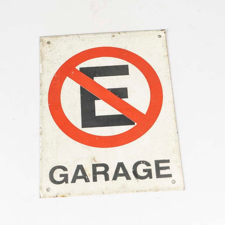 Lote siguiente: Cartel GARAGE de chapa litografiada para decoración