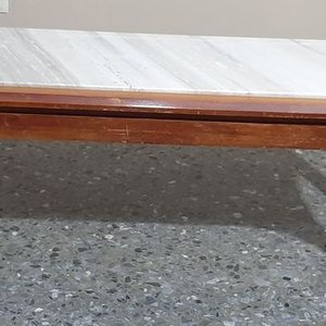 Mesa de Living Rectangular con Tapa de Mármol y Estructura de Madera - imagen 2