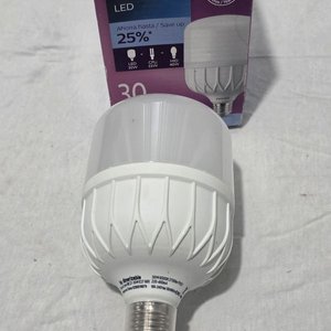 Lámpara LED Philips de Alto Flujo Luminoso, Luz Fría - imagen 8