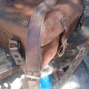 Valija Antigua de Cuero para Herramientas - imagen 3