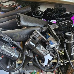Lote anterior: Lote de Componentes y Accesorios Varios