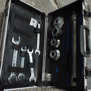 Lote anterior: Juego de Dados y Llaves en Estuche Metálico