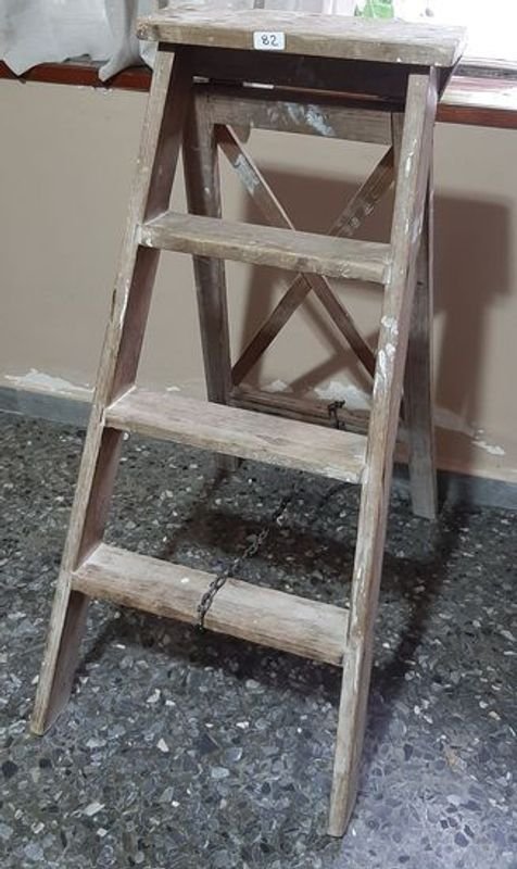 Escalera Plegable de Madera con 4 Escalones