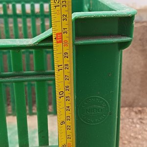 Cajón de Plásticos Apilable de color verde con Botos que No Forman Pares - imagen 7