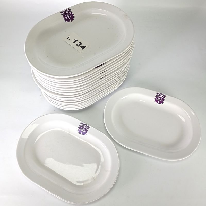 Lote anterior: Bandejas de porcelana Olmos con publicidad de La Casa Violeta