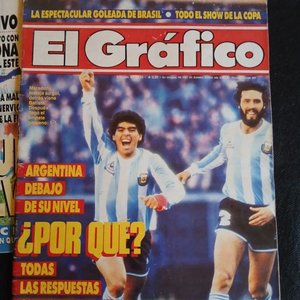 Lote de 5 Revistas "El Gráfico" - Especial Diego Armando Maradona - imagen 5