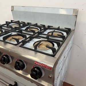 Cocina Industrial Flamemax a Gas con Horno, 6 Fuegos, Acero Inoxidable - imagen 2