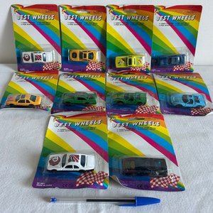Colección de 10 Autos a Escala "Best Wheels" - imagen 1