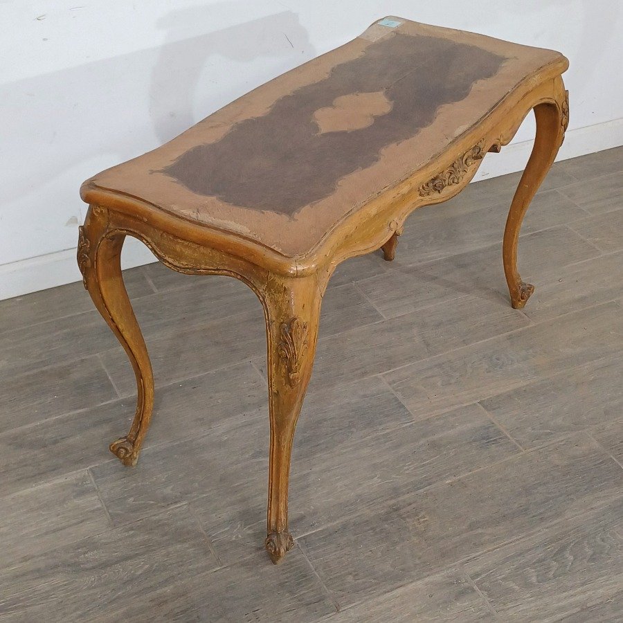 Mesa ratona estilo Francesa de madera maciza con presencia de Polilla - imagen 4
