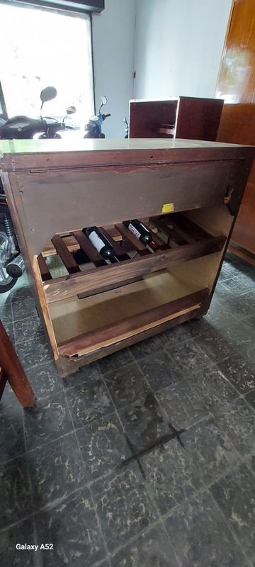 Radio Clásica con Mueble de Radio en Excelente Estado - imagen 8