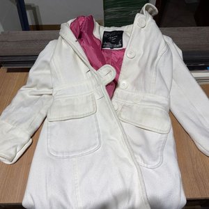 Lote anterior: Tapado Blanco Marca Only Talle M