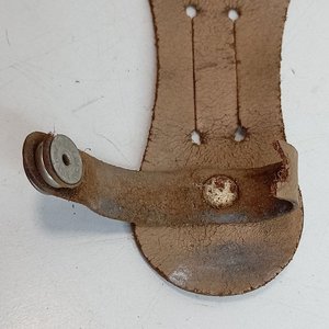 Cuchillo de Caza Tramontina Hoja Inoxidable con Vaina de Cuero Labrada - imagen 6