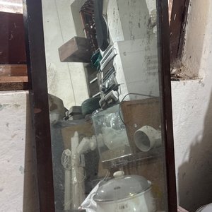 Lote anterior: Espejo con Marco de Madera Oscura