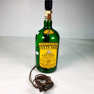 Lote anterior: Lámpara de Sobremesa Botellón Whisky Cutty Sark Vidrio Verde