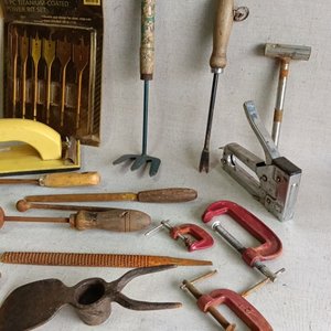 Lote de Herramientas Varias: Brocas, Pinzas, Cucharas y Más - imagen 4