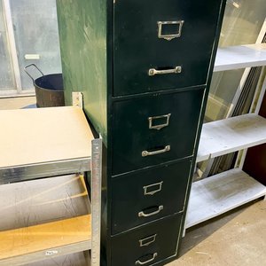 Lote siguiente: Archivador Metálico Verde de 5 Cajones