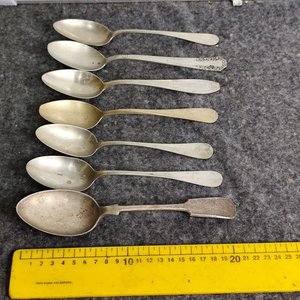 Lote siguiente: Set de 7 Cucharas de Alpaca con Detalles Decorativos