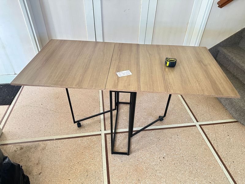 Mesa auxiliar de camping con almacenamiento y decoración - imagen 5