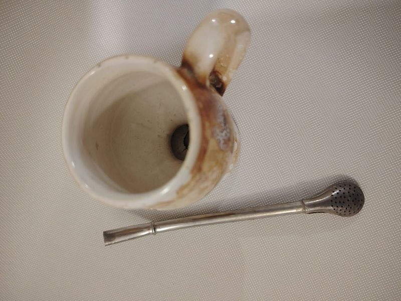 Mate de cerámica pintado con bombilla - imagen 4
