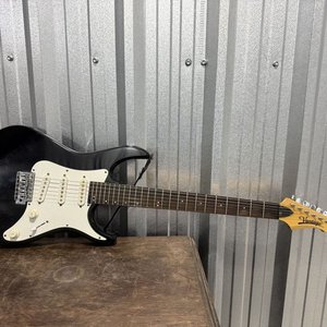 Guitarra Eléctrica Vantage VKS-11/BK Negra Indonesia - imagen 11