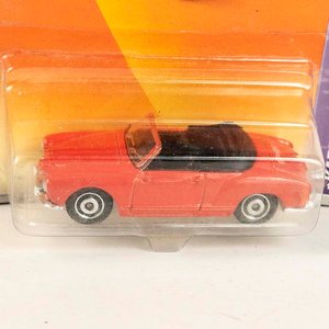 3 autos colección Matchbox en su blister original - imagen 2
