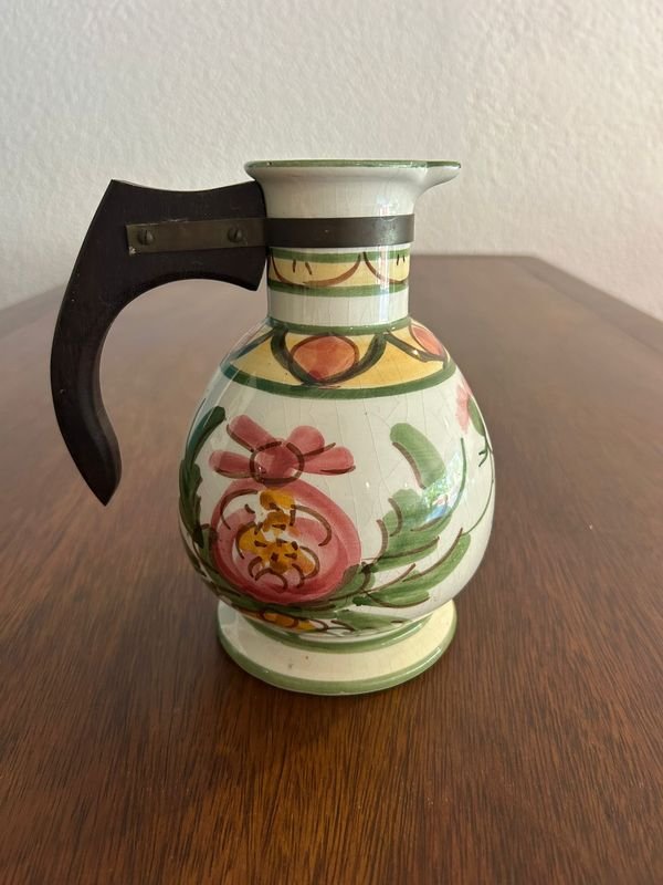 Jarra Antigua de Cerámica Esmaltada Artesanal con Diseño Floral - imagen 1