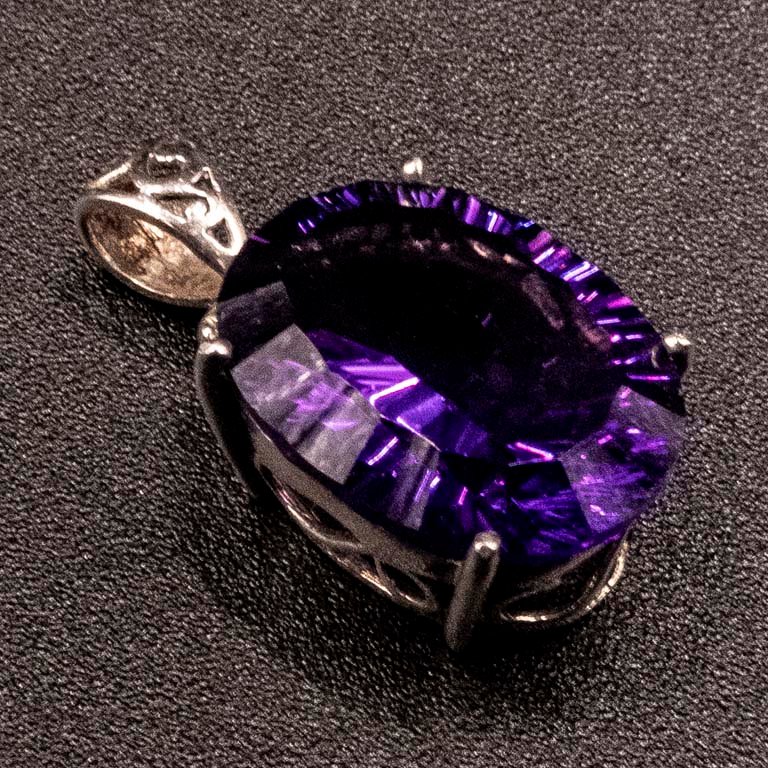 Colgante Plata 925 con Amatista Ovalada