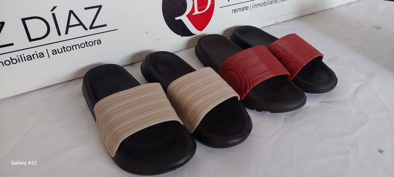 Sandalias de cuero y tela en excelente condición - imagen 2