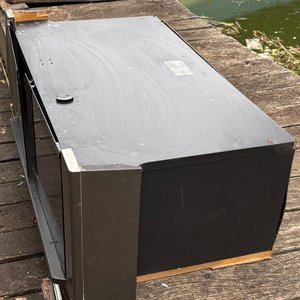 Lote de Rack bajo con puerta de vidrio y un estante - imagen 2