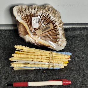 Lote siguiente: Pinchos Decorativos con Caracolas y Manguitos de Caracoles Pequeños