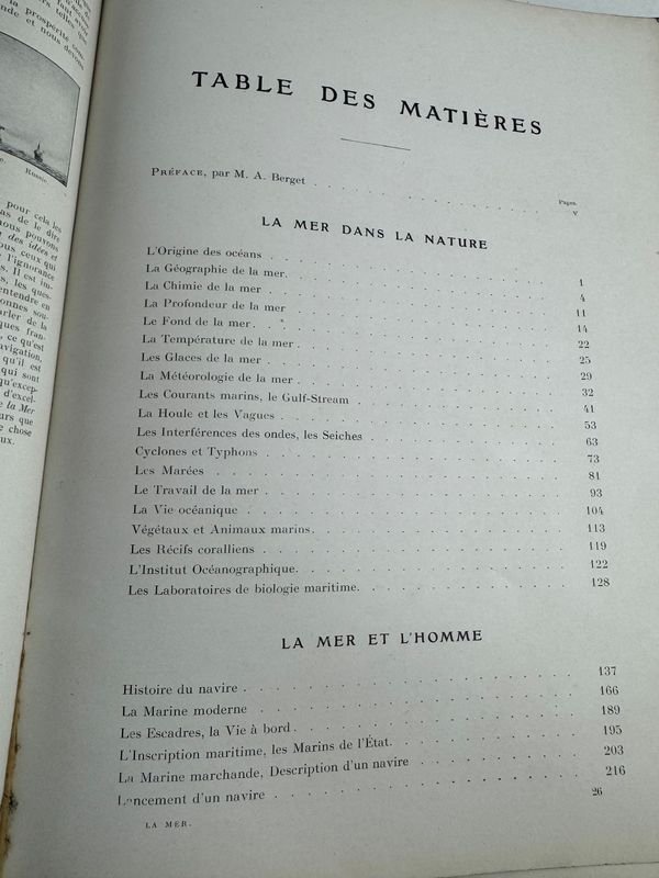 Libro antiguo con manos de plata y firma del autor - imagen 7