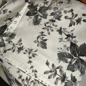 Cubremantel y Mantel Grande Estampado Floral - imagen 2