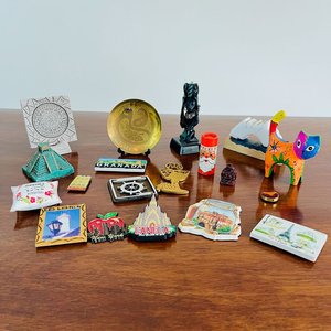 Lote de Imanes y Adornos para Heladera de Viajes y Temáticos - imagen 2