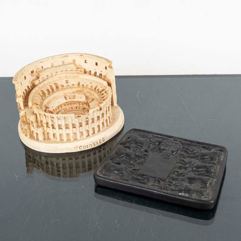 Lote anterior: Adorno de pasta Coliseo romano y placa irlandesa
