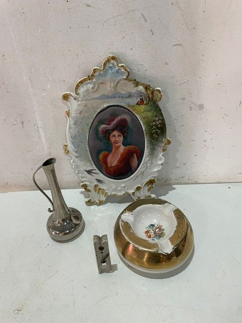 Lote anterior: Adornos Antiguos con Accesorios de Oro y Cristal