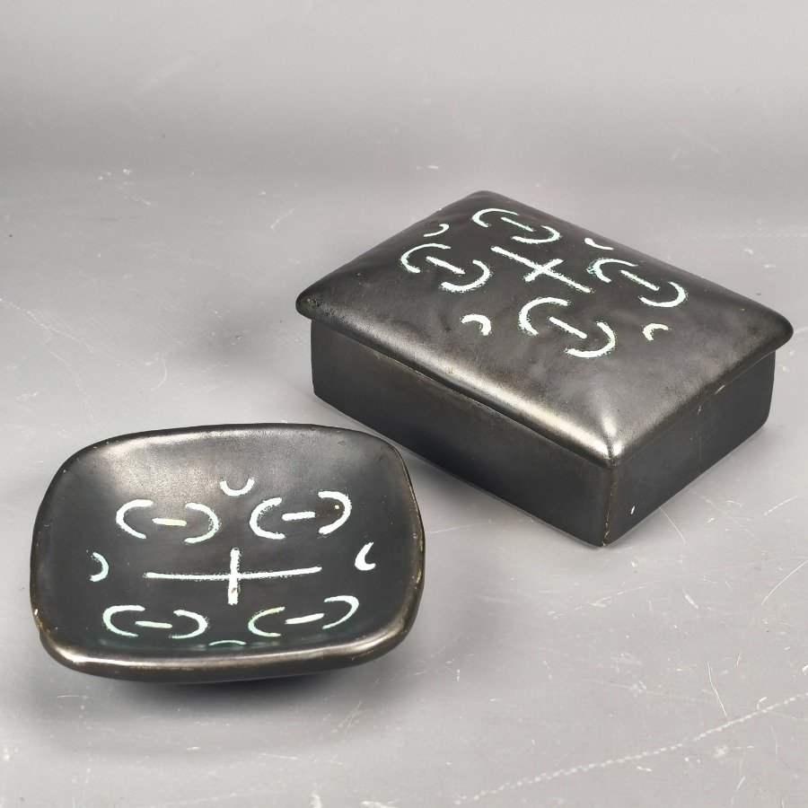 Item 18786 - Image 0