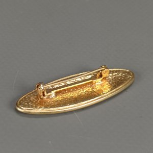 Pulsera Dorada y Dos Prendedores Vintage con Piedras Sintéticas - imagen 10