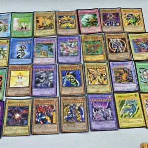 Lote de 74 Cartas de Yu-Gi-Oh! Coleccionables - imagen 2