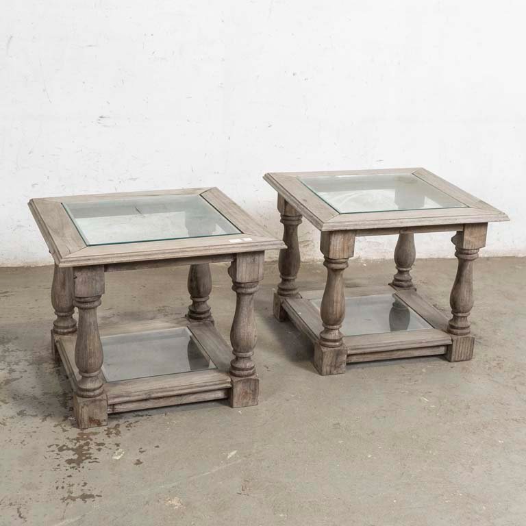 Par de Mesas Laterales de Madera con Tapa y Estante de Vidrio
