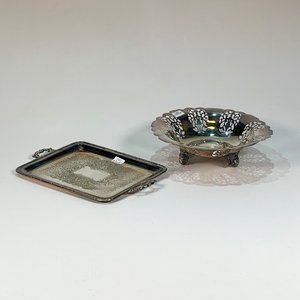 Lote siguiente: Bandeja y Centro de Mesa Metálicos con Detalles Labrados y Calados