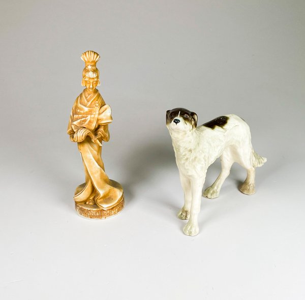Lote anterior: Figura de porcelana oriental geisha y perro