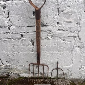 Dos Horquillas de Metal para Jardín o Campo - imagen 3